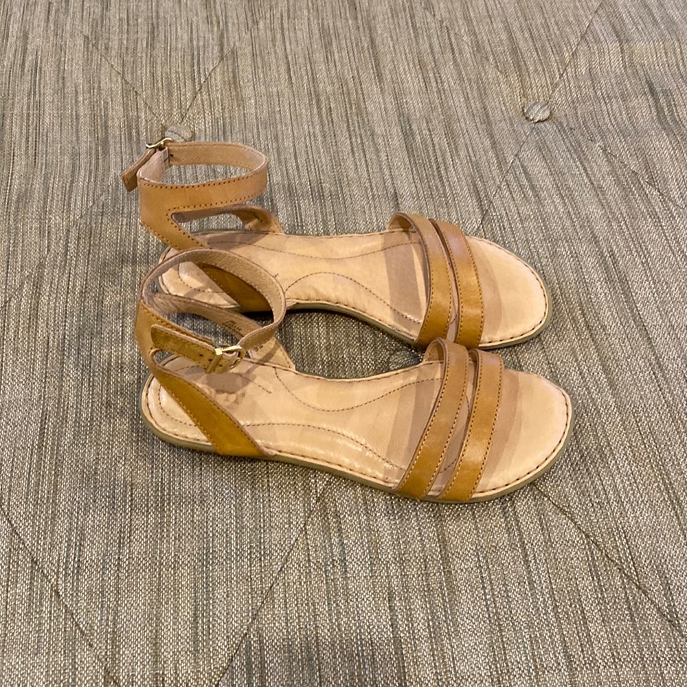 Born Sandals in light tan color, size 8 M
